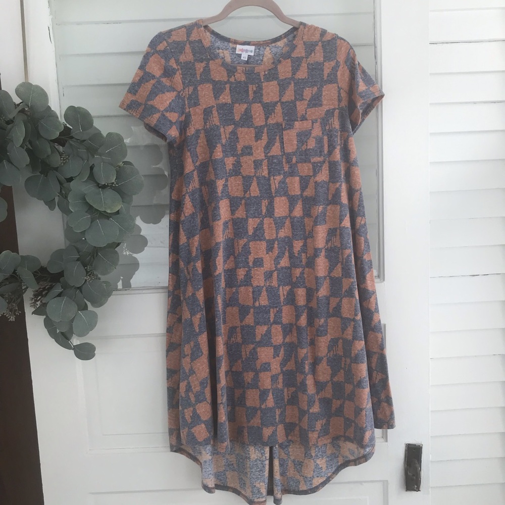 ‼️‼️ LAST CHANCE‼️‼️ Grey & Orange LuLa Roe Carly